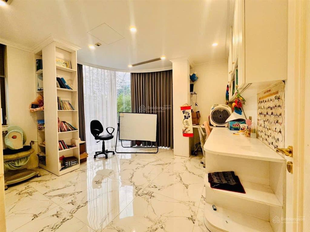 Liền kề lô góc đẹp nhất kđt văn quán hà đông chủ tặng full nội thất 80m2, 6t, mt 18m, 32 tỷ ở sướng