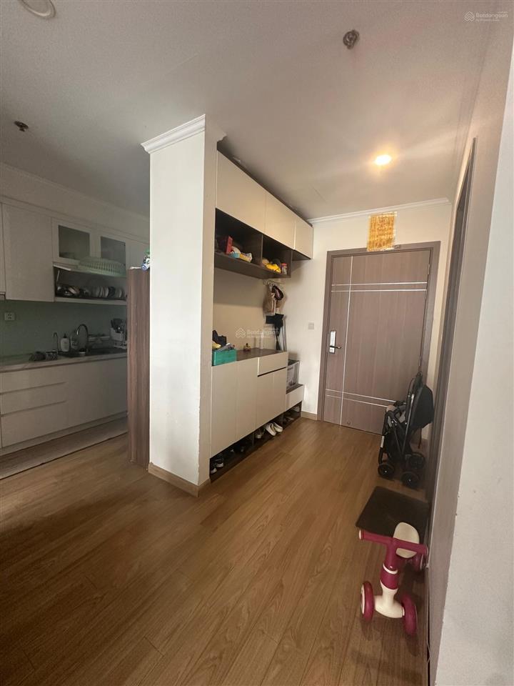 A3  căn 11  tầng trung  chính chủ gia đình em cần bán nhanh đầy đủ nội thất!