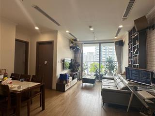 A3  căn 11  tầng trung  chính chủ gia đình em cần bán nhanh đầy đủ nội thất!