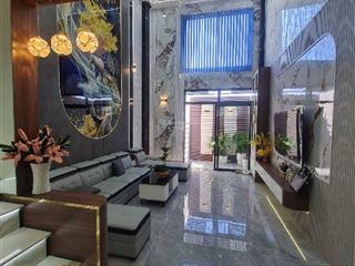 Nhà 5 tầng  có thang máy  hẻm xe tải, thới an q12
tặng full nội thất, cách mt lê thị riêng 200m,