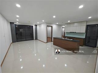 Bán căn góc 3 ngủ đẹp long lanh cc rose town 79 ngọc hồi  105m2 full đồ  chỉ 8.4 đồng