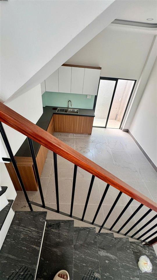 Bán nhà mới xây 3 tầng dt 51m, đường số 8, phường long phước, hcm