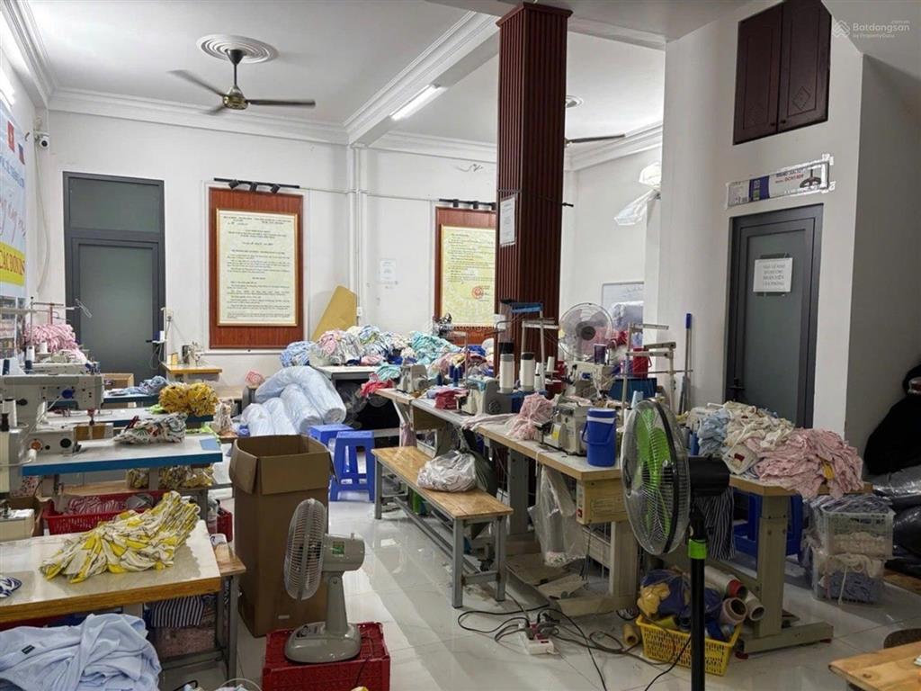 Nhà 3 tầng, mặt tiền kinh doanh đường số 8, phường linh xuân