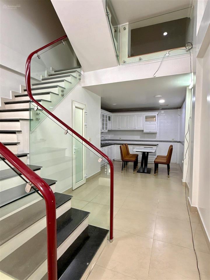 Cần bán căn nhà phố đẹp  lõi trung tâm hải phòng