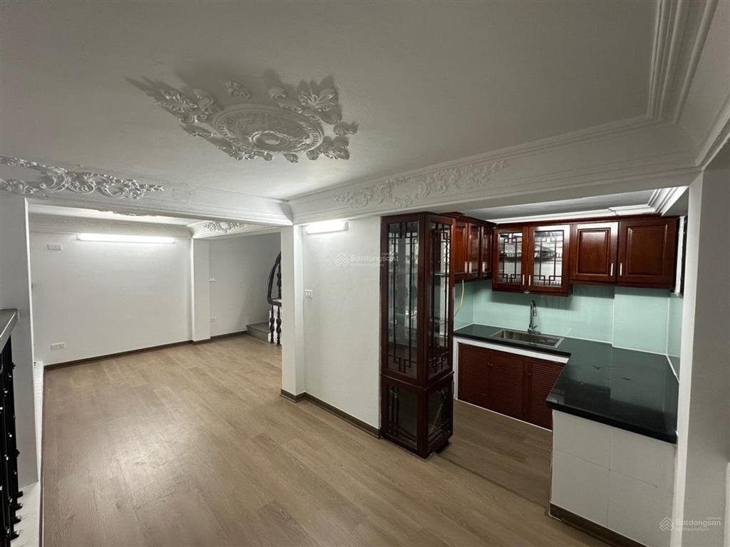 Giảm chào, 12 tỷ, bán nhà minh khai, vĩnh tuy, 50m2, 5.5 tầng, mt 6m, vừa ở vừa kinh doanh siêu thị