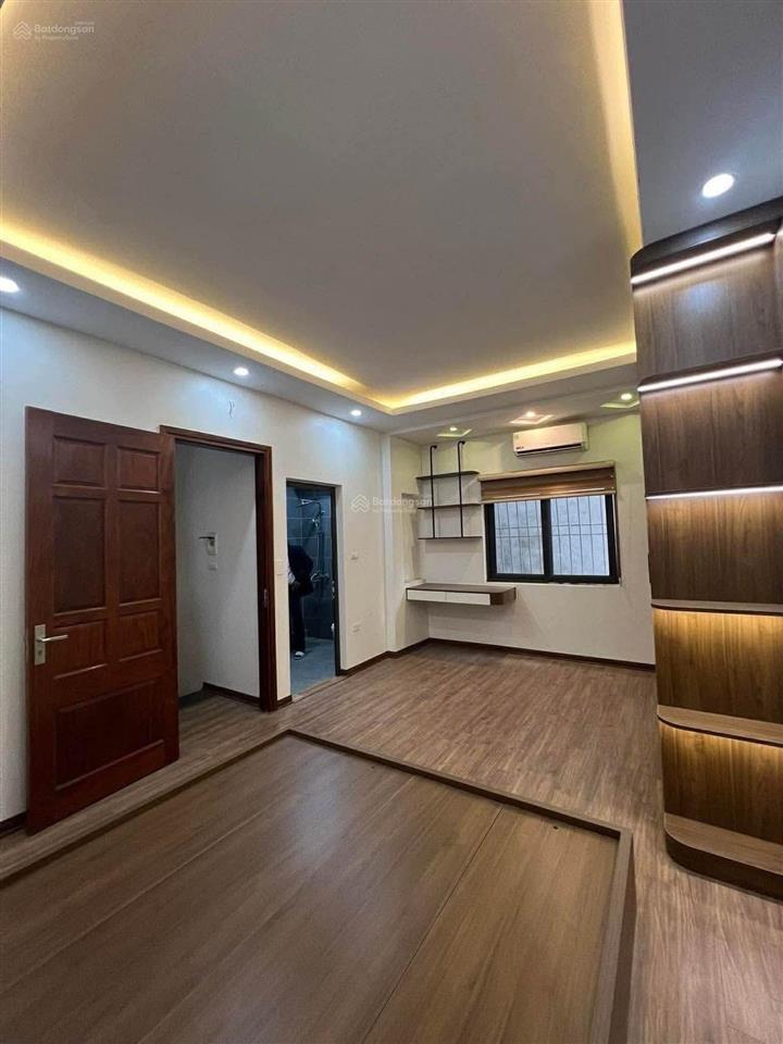 Giảm chào 650tr, chỉnh chủ cần bán gấp nhà phố nguyễn đức cảnh, sát hồ đền lừ, trương định 30m2, 5t