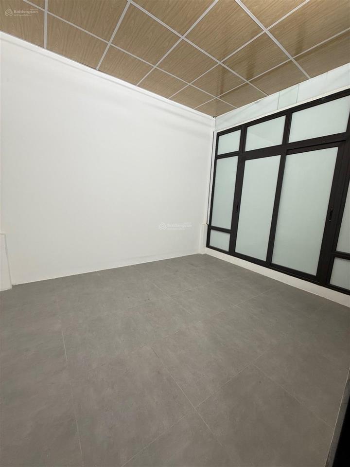 Bán nhà bạch mai, 50m2, 4 ngủ, gần ô tô, đủ nội thất, ở luôn, 2 thoáng, sổ riêng đẹp, ngõ rộng rãi