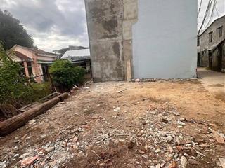 Lô góc 3 mặt  sát chợ  kinh doanh & xây căn hộ siêu lời ngay trung tâm cẩm lệ