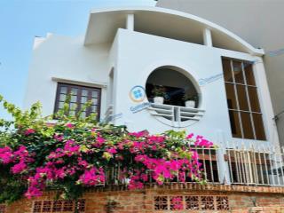 (ncc) cho thuê nhà sân vườn góc 2 mặt tiền  trung tâm hải châu