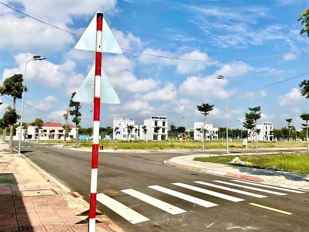 Đất nền vsip 2 sát vách thành phố mới bình dương, sổ sẵn, dân đông