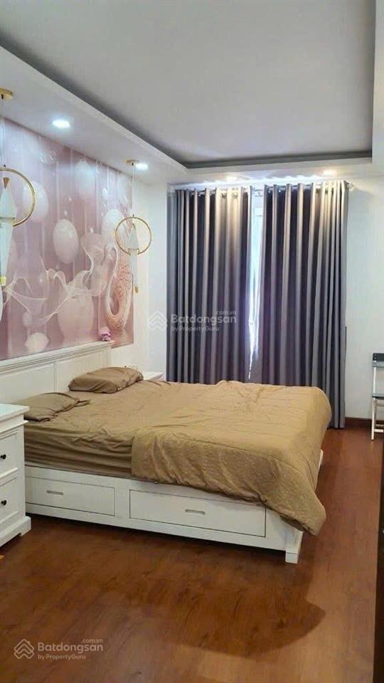 Nhà mặt tiền hẻm xe hơi đường nguyễn thị tần p2q8 dt 4x15m + trệt + lửng + 3 lầu + sân thượng