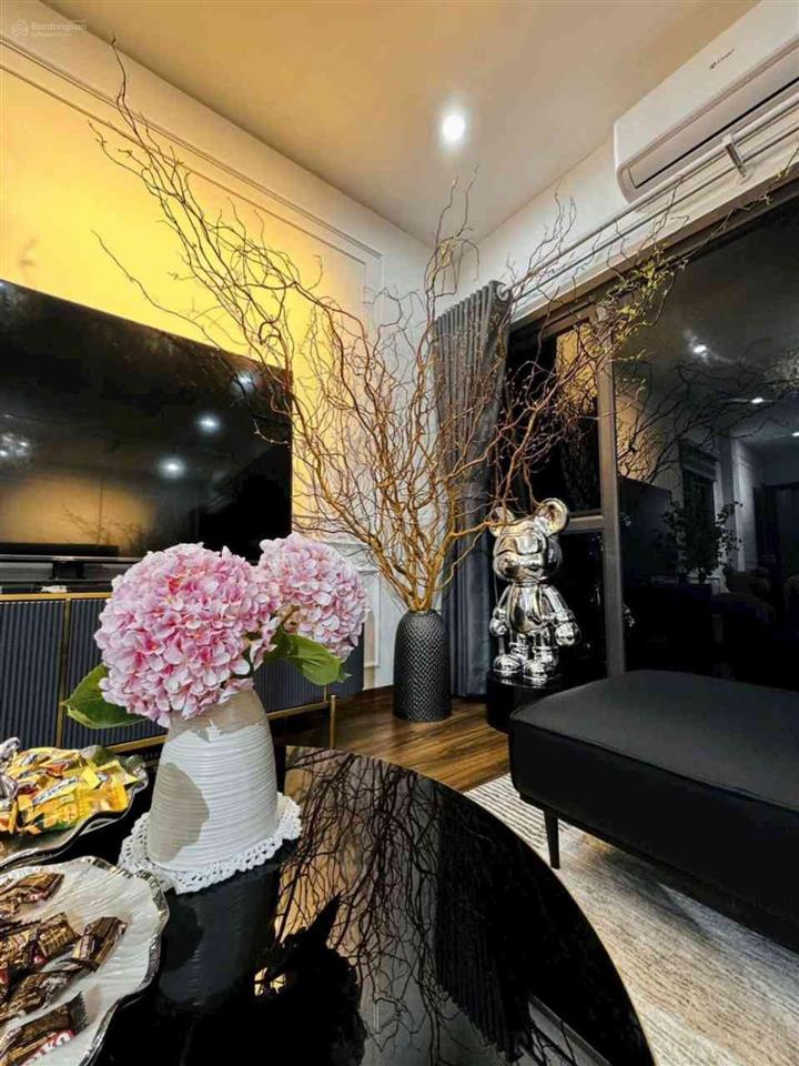 Bán nr 4pn, 4wc, 105m2 tại 29, chu huy mẫn, 12 tỷ vnd, đẹp, phong thủy đỉnh