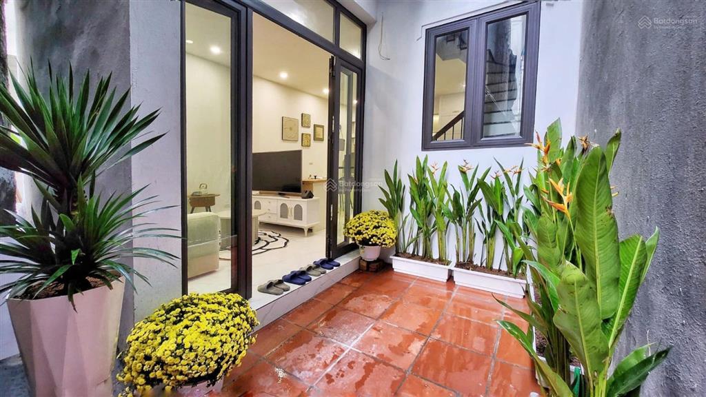 Bán nr 4pn, 4wc, 105m2 tại 29, chu huy mẫn, 12 tỷ vnd, đẹp, phong thủy đỉnh