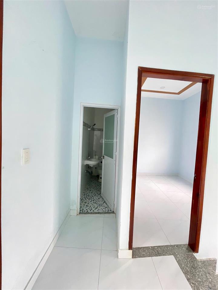 Chính chủ gửi em thía nhà shr 850 triệu  1 trệt 1 lầu 2pn 2wc