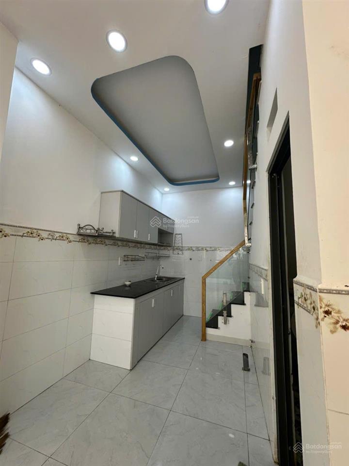 Chính chủ gửi em thía nhà shr 755 triệu  1 trệt 1 lầu 2pn 2wc