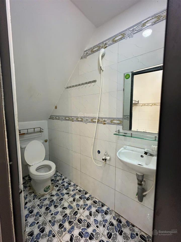 Chính chủ gửi em thía nhà shr 755 triệu  1 trệt 1 lầu 2pn 2wc