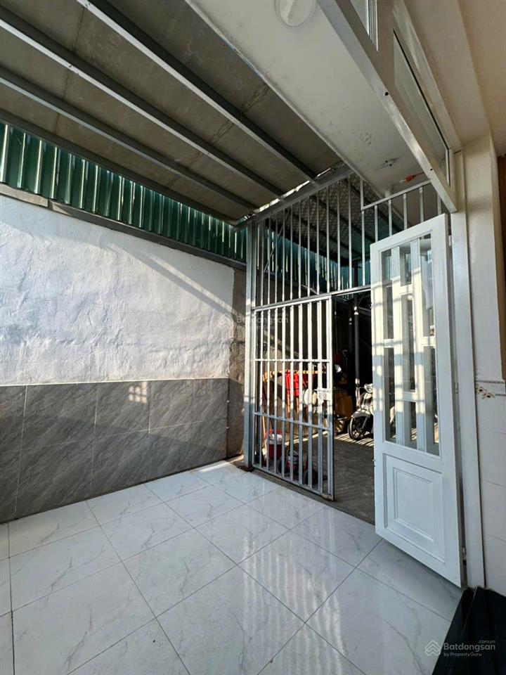 Chính chủ gửi em thía nhà shr 755 triệu  1 trệt 1 lầu 2pn 2wc