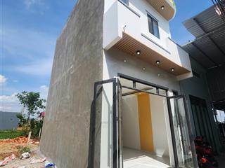Chính chủ bán nhà hóc môn shr 595 triệu4x8m 2 phòng ngủ, gần chợ, có nước máy, hỗ trợ góp gần 50%