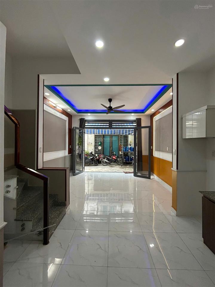 Chủ gửi bán nhà hóc môn shr 695 triệu4x9m 2 phòng ngủ, gần chợ, nước máy, có hỗ trợ vay và góp 0%