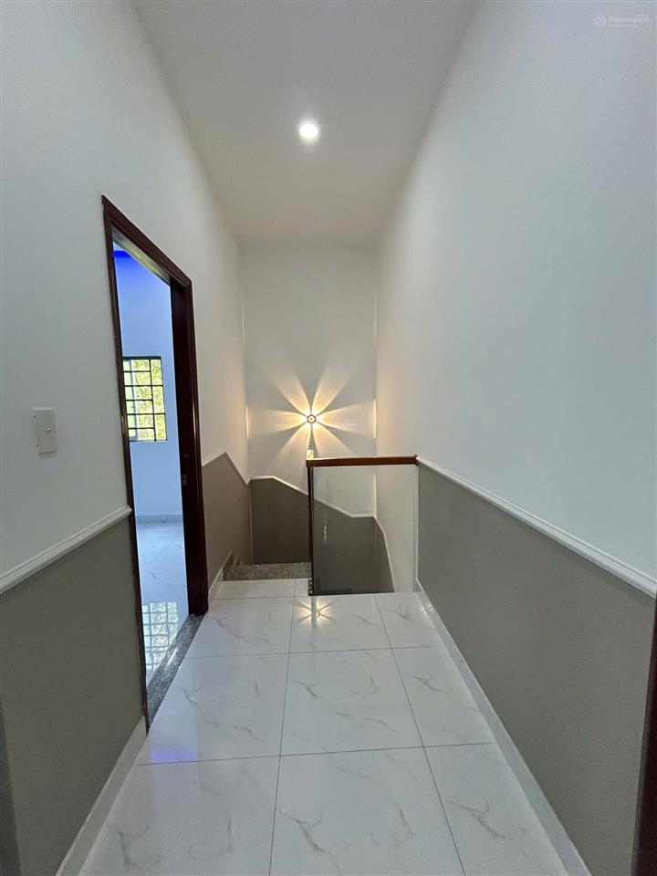 Chủ gửi bán nhà hóc môn shr 695 triệu4x9m 2 phòng ngủ, gần chợ, nước máy, có hỗ trợ vay và góp 0%