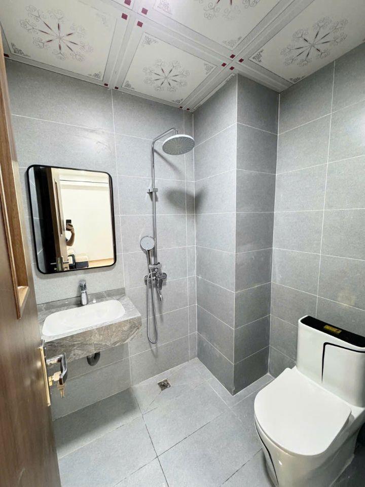 ANH CHỊ CHUYỂN SANG CĂN 3 NGỦ - CẦN BÁN CĂN HỘ HH2B LINH ĐÀM