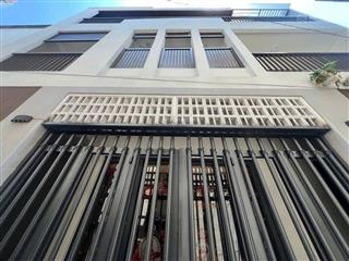 274.hoahung.72
nhỉnh 8,39 tỷ sở hữu nhà đẹp 3 tầng trên 49,4 m2, ngang khủng 9,4 m, q.10. hòa hưng,