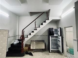 Nhỉnh 5,68 tỷ sở hữu nhà 2 tầng trên 42,8 m2 đất nở hậu trung tâm tân bình