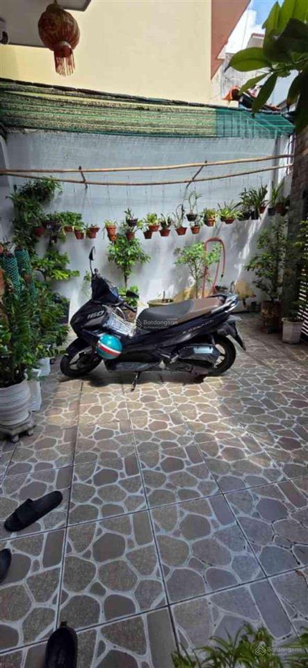 226.laclongquan.10076
nhỉnh 9,94 t sở hữu nhà đẹp 3 tầng trên 99,4 m2 tân bình, lý thường kiệ