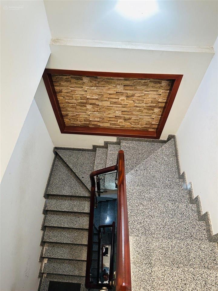 166.hoangbatdat.39
nhỉnh 6,94 tỉ sở hữu nhà đẹp 4 tầng trên 68 m² đất tân bình, gần sân bay.