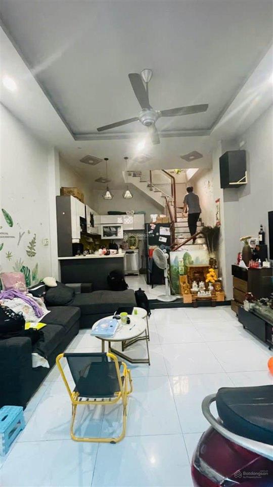 Nhỉnh 5,67 tỷ sở hữu nhà đẹp 4 tầng trên 37,6 m2 trung tâm tân bình