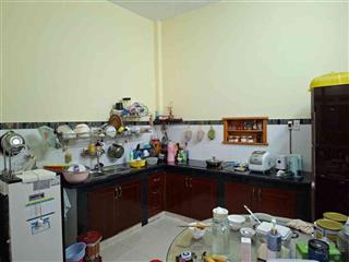 186.tranthitrong.154
nhà đẹp 2 tầng trên 42,8 m² tân bình, gần trường chinh, 10' đến sân bay.
