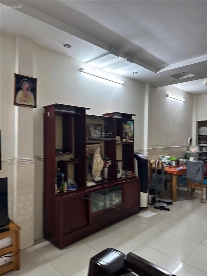 249.buithemy.23
6,68 tỷ sở hữu nhà đẹp 2 tầng 69,4 m2 tân bình, gần âu cơ, lạc long quân