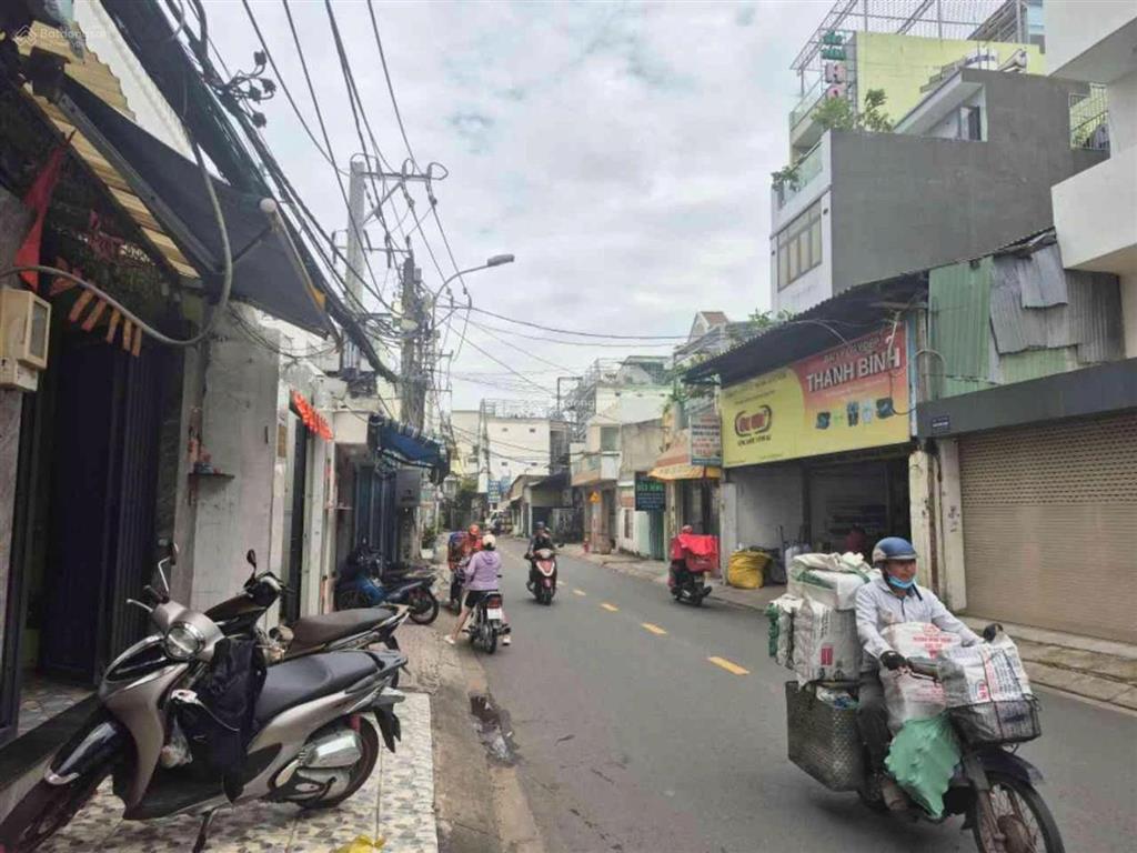 Nhà đẹp 4 tầng trên 73,9m2 mặt tiền phố tân phú, gần tân bình, q10, q11