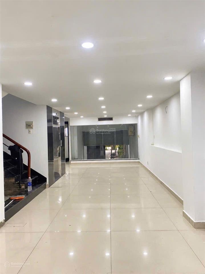 Cho thuê nhà cũ diện tích 3,5m x 14m kết cấu 1 trệt + 1 lầu + 2 wc giá thuê 8 triệu/tháng