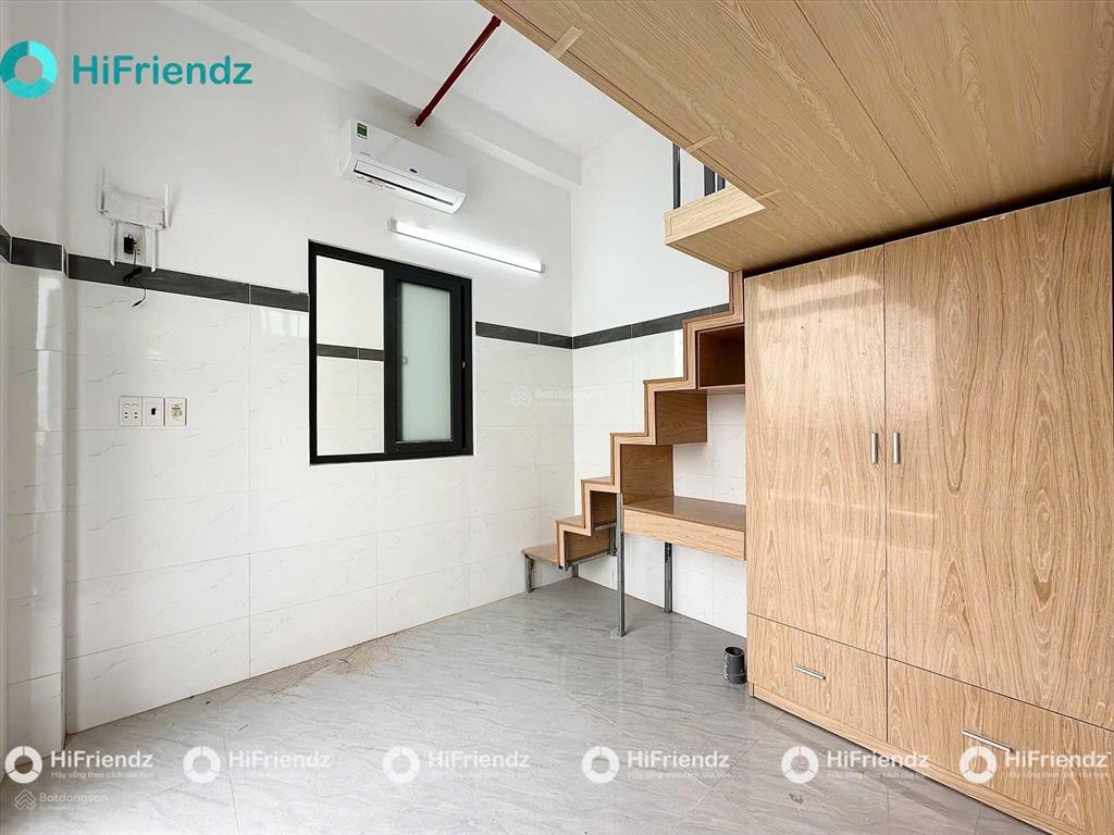 Cho thuê căn hộ duplex đi bộ qua đh văn lang ban công full nội thất