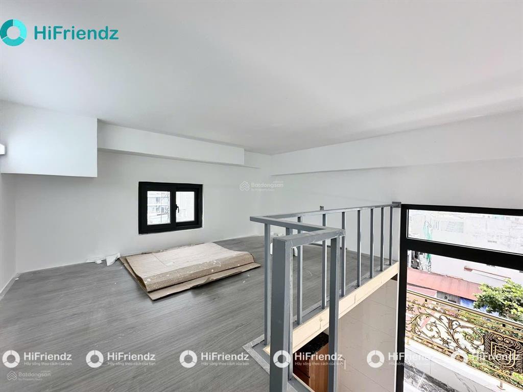 Cho thuê căn hộ duplex đi bộ qua đh văn lang ban công full nội thất