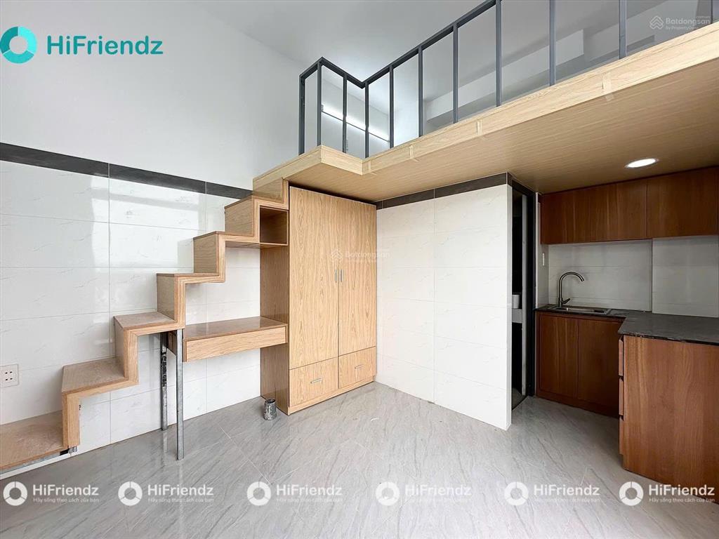 Cho thuê căn hộ duplex đi bộ qua đh văn lang ban công full nội thất