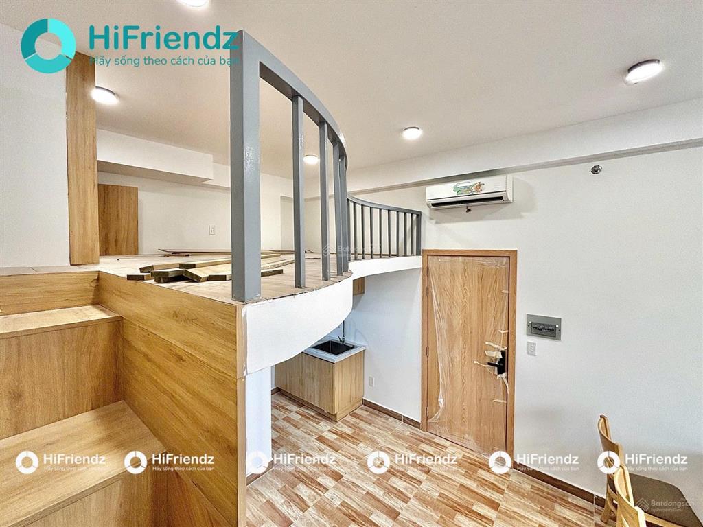 Khai trương duplex ban công siêu rộng gần cđ fpt