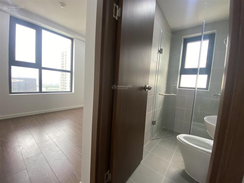 Căn góc tháp sapphire  bcons city  sẵn 2 máy lạnh  giá 7.5tr/tháng