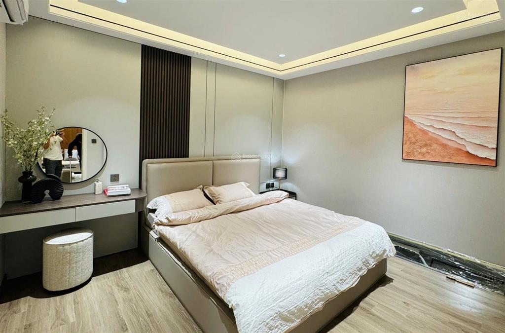Chính chủ bán căn hộ chung cư 2pn, 2wc, 99m2, 6.9 tỷ tại khu đô thị mễ trì hạ, q. nam từ liêm, hn