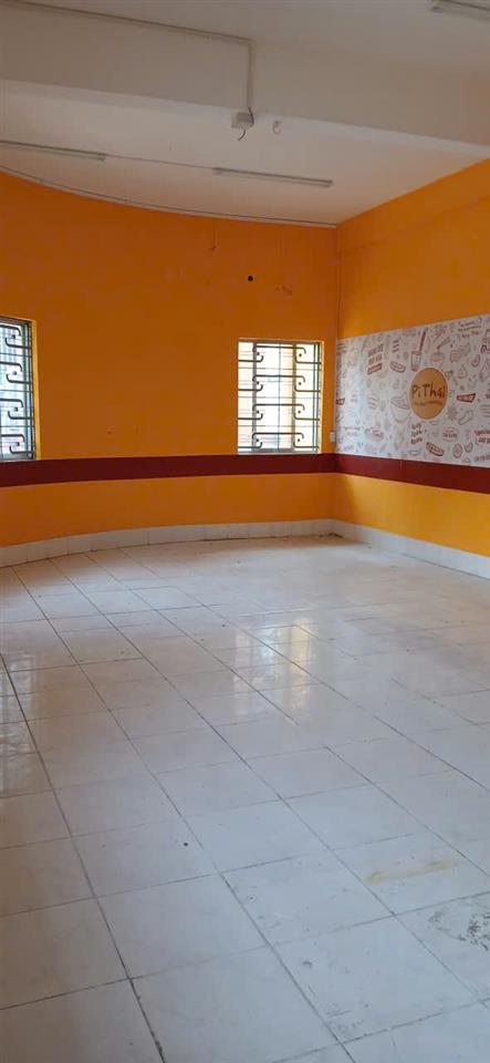 CHO THUÊ NHÀ GÓC 2 MẶT TIỀN NGAY NGÃ TƯ NGUYỄN CHÍ THANH – QUẬN 5