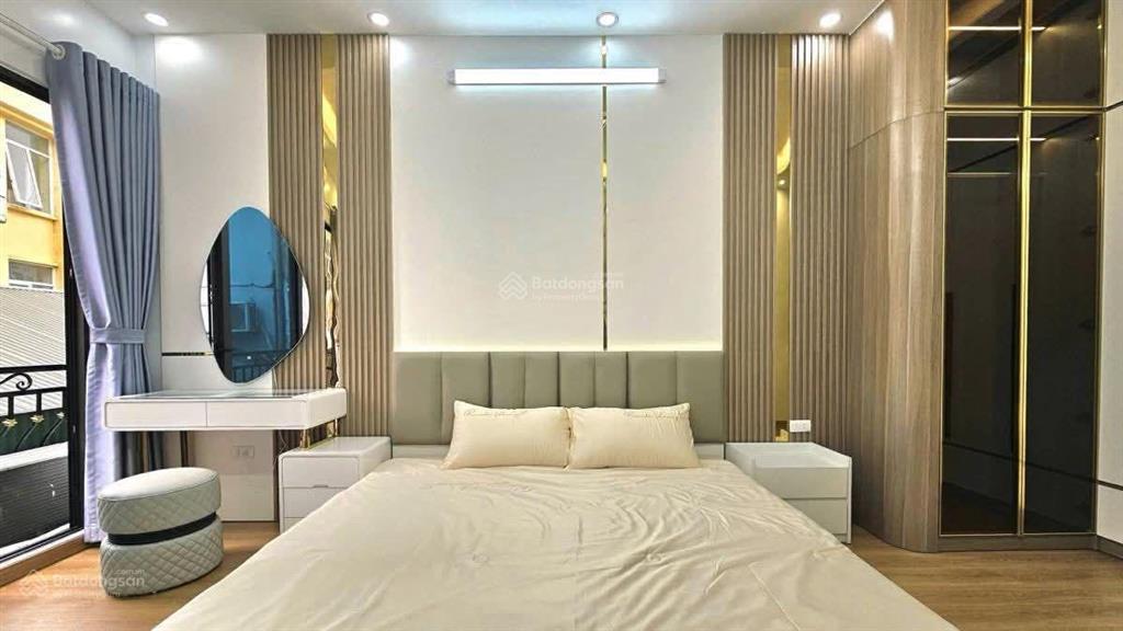 Nhà phố hoàng văn thái 36mx 5 tầg, mt 3.4m, giá 10.9 tỷ