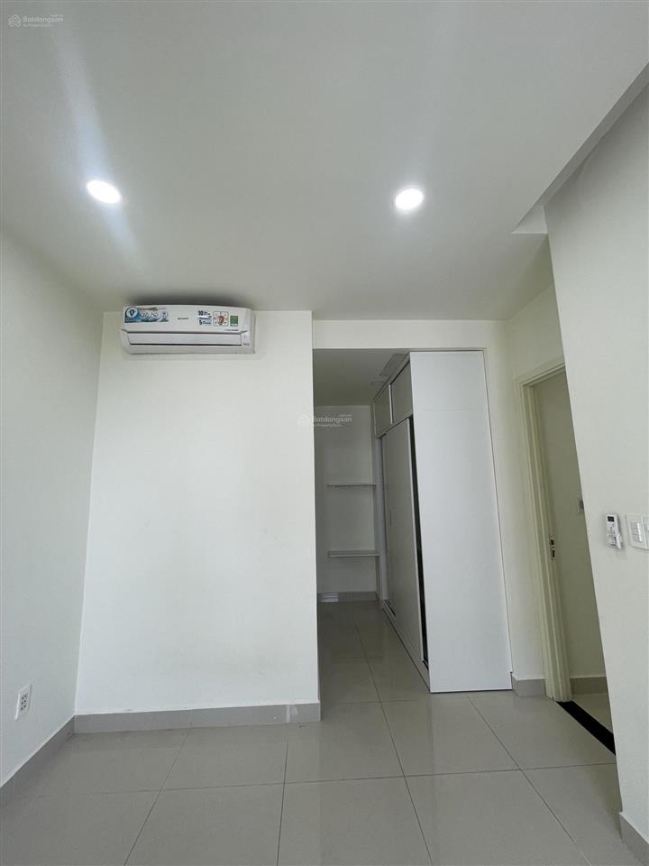 Căn góc 70m2 tại topaz city  2 phòng ngủ, 2wc tặng đầy đủ nội thất 3.5tỷ