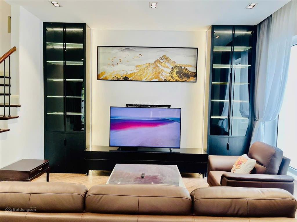 Cho thuê biệt thự đơn lập góc view sông full đồ không gian sống đẳng cấp tại vinhomes riverside
