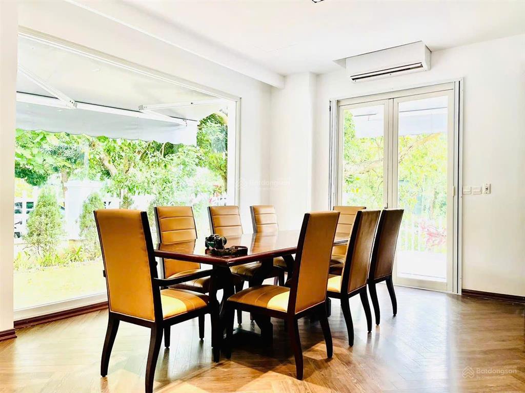 Cho thuê biệt thự đơn lập góc view sông full đồ không gian sống đẳng cấp tại vinhomes riverside