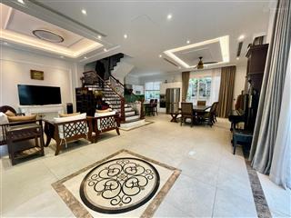 Cho thuê biệt thự ad08 vinhomes riverside giá 45tr/tháng  0889 729 ***