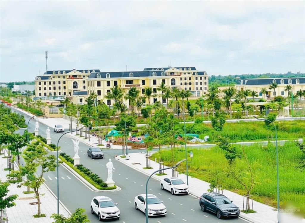 Shophouse mặt tiền 40m mua khai thác ngay trung tâm hành chính