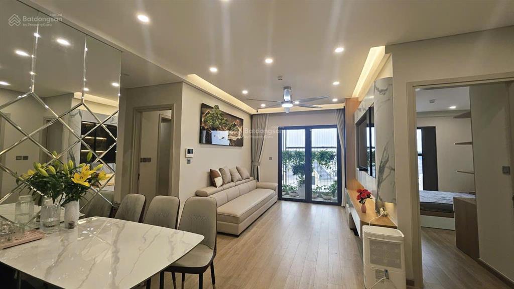 Gấp tháng 4 căn hộ cao cấp 3 phòng ngủ (2pn + 1) full nội thất chỉ xách vali vào ở tại moonlight1
