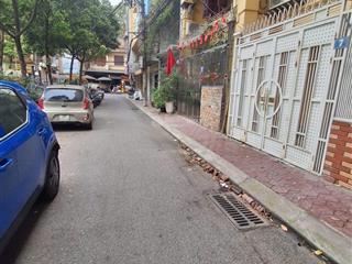 Cho thuê nhà riêng huỳnh thúc kháng, đống đa. dt 50m2, 5 tầng. ngõ oto, spa, văn phòng.giá 25 triệu