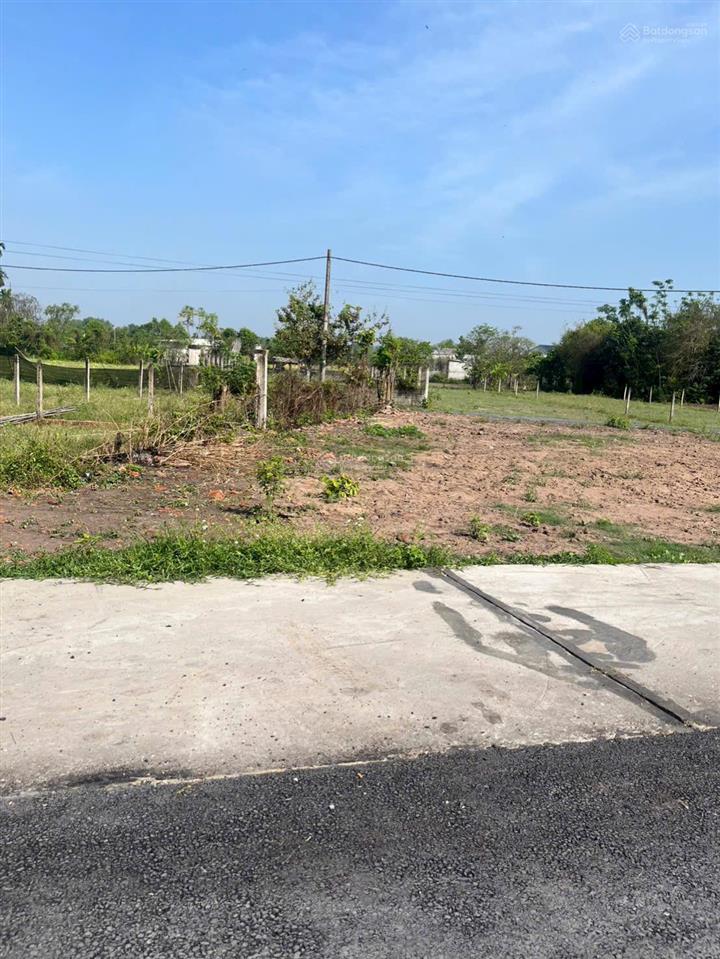 Đất thổ cư diện tích lớn 1000m2 có thổ cư ngay trung tâm củ chi  tân an hội  chỉ nhỉnh 4 tỷ